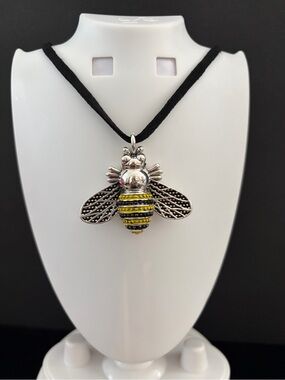 Huge Sterling Silver 925 Bee Pendant (only) with Yellow and Black Stripes